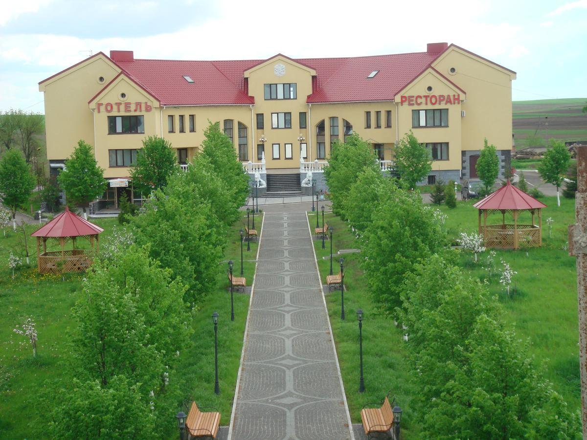 Hotel - Restaurant "Lion'S Heart" Velyka Omelyana Ngoại thất bức ảnh