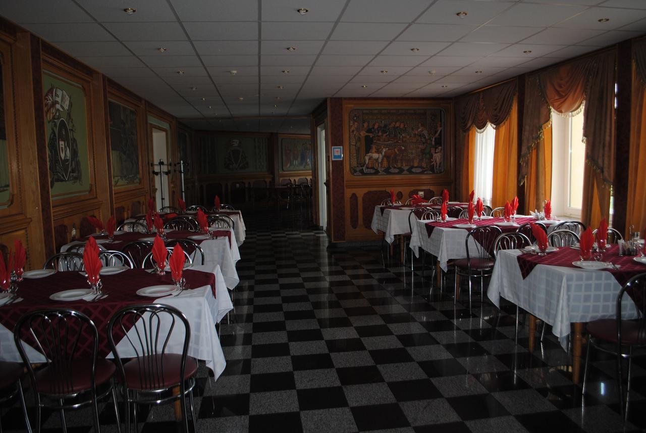Hotel - Restaurant "Lion'S Heart" Velyka Omelyana Ngoại thất bức ảnh