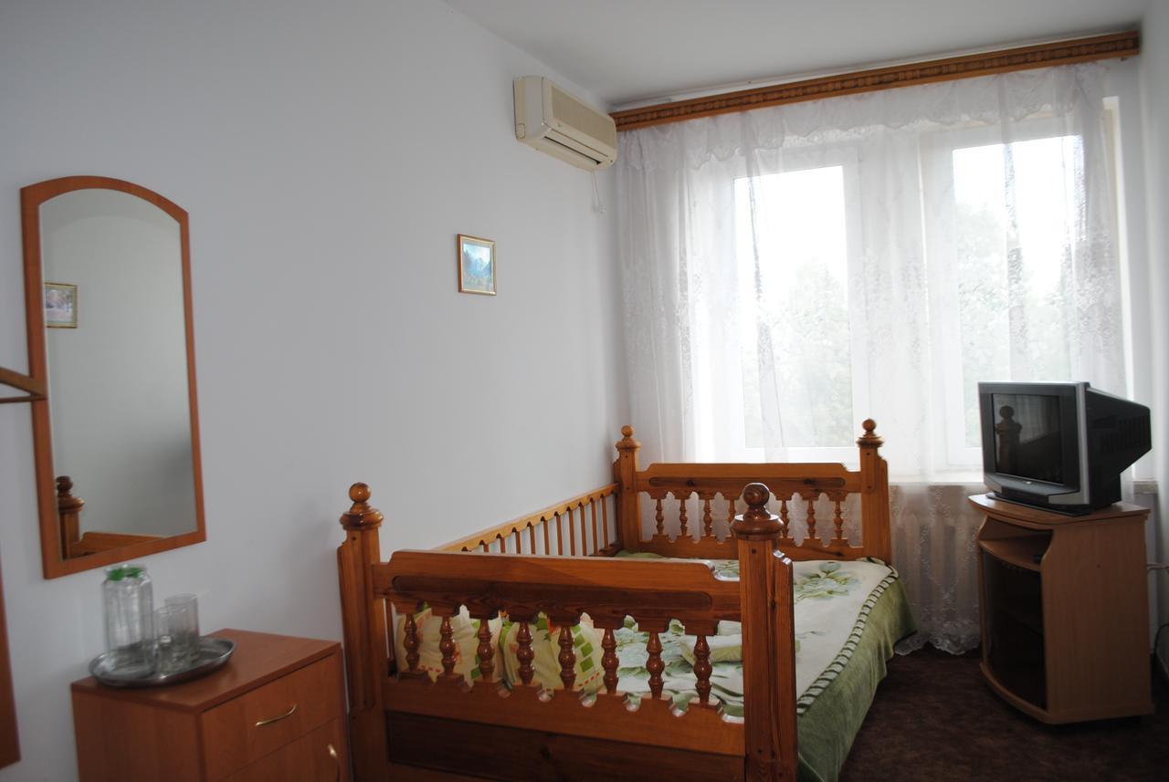 Hotel - Restaurant "Lion'S Heart" Velyka Omelyana Ngoại thất bức ảnh